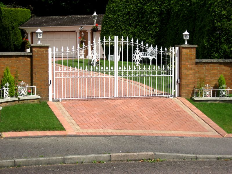 Swing Driveway Gate